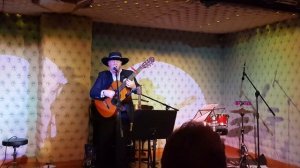 Заслуженный артист цирка РФ. Степ-шансонье - Олег Шпиклер.