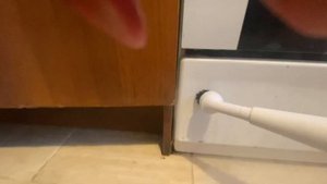 Очистила плиту пароочистителем Kitfort КТ-9109-1, бело-фиоле