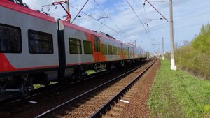 "Финист" в Санкт-Петербурге! Электропоезд ЭС104-038, о.п. Д?