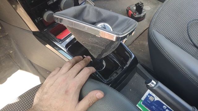 Регулировка кулисы F17 Opel Astra H (легла коробка) смотреть онлайн