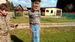 Приматываем меня к столбу скотчем и пускаем ракеты из колы