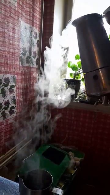 Чайник кипит 🥳 #Сухой_лёд_Воронеж #барменшоунасвадьб? смотреть онлайн