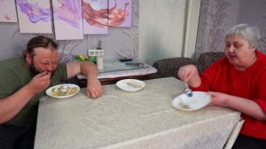 Вареники и рассада с бананами и помидорами Жизнь Мамы и сына в Сибири Собираюсь попроведать папу