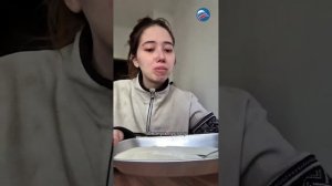 Блогерша сняла ролики, в которых она целый день ест, как в блокадном Ленинграде