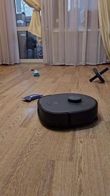 Робот-пылесос использует компьютерное зрение, чтобы о смотреть онлайн