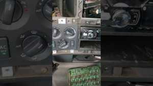 Постоянно работает вентилятор печки Volvo Fh нашли причи?