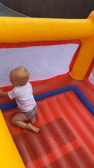 Надувной батут для ребёнка 👍👍беспроигрышный вариан смотреть онлайн