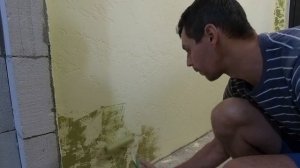 ПОКРАСКА ДЕКОРАТИВНОЙ ШТУКАТУРКИ "ГРОТТО" В ДВА ЦВЕТА