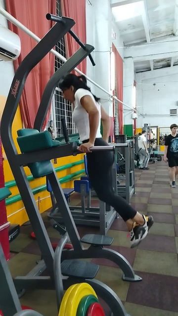 #тренировка #дисциплина #маманаспорте #брусья #подтяги смотреть онлайн