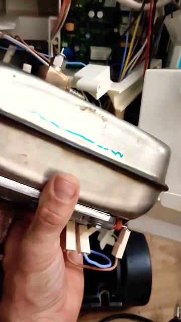 21 часть. Ремонт гладильной системы miele. #lifehacks #miele #ремо? смотреть онлайн