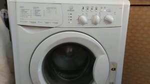 Стиральная Машина INDESIT WIL82 Отжим