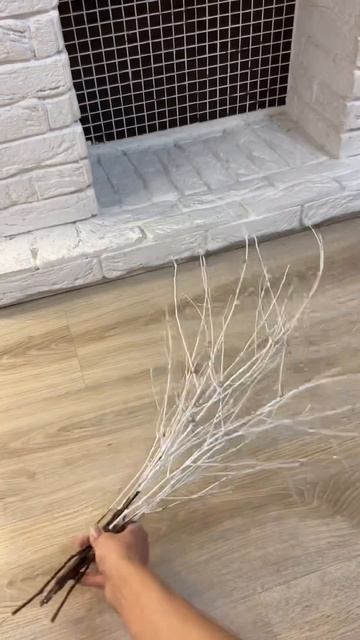 Новогодний декор для ТВ зоны или камина из старой елки смотреть онлайн