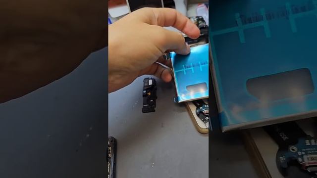 Samsung s21 - не заряжается  Замена нижней платы и аккумул