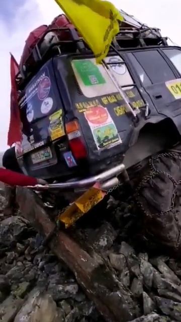 Камень и горный тормоз. Неприятная ситуация на подъём? смотреть онлайн