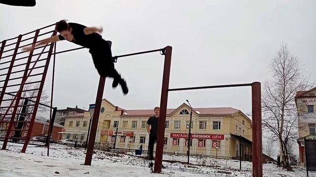 ЛОВИМ ВЗГЛЯДЫ ПРОХОЖИХ.УДИВЛЁННЫЕ ЛИЦА.ОТРАБОТКА ЭЛЕМЕНТОВ!!! смотреть онлайн