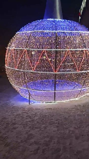 Новогодний светящиеся шар! смотреть онлайн