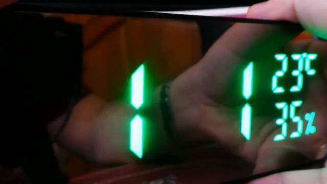 VTS-888Y - Зеркальные электронные цифровые светящиеся час