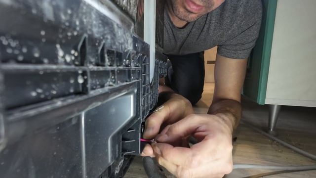 Ремонт посудомоечной машинки Haier. Запах гари при работ