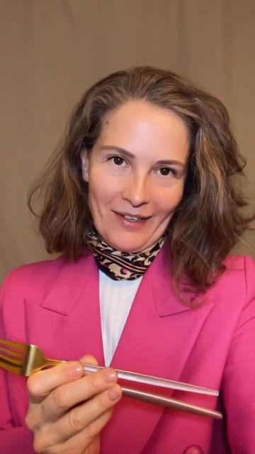 Говорят, еще феном можно нагреть и отойдет. Знали об эт смотреть онлайн