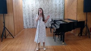 Золявина Таисия - "Страна огромная как детство" - муз. А. Ермолова, сл. В. Борисова