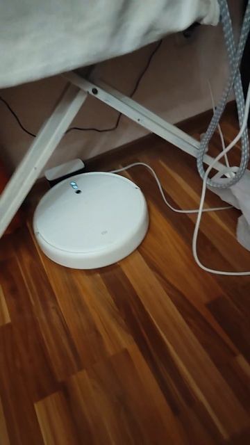 робот пылесос матерится🤣 смотреть онлайн