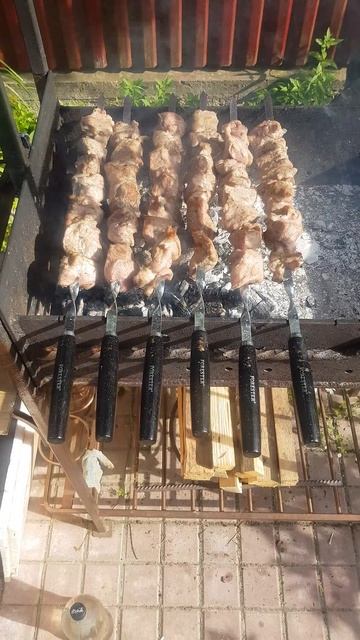 Шашлык праздничный #шашлык#гриль#барбекю смотреть онлайн