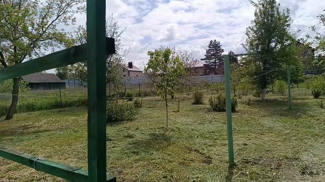 Вернулись в деревню.Принялись за ремонт дома.Готовимся к покупке бройлеров.Первый урожай огурцов