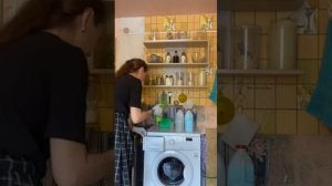 Стираем тёмное бельё. Видеоурок 26