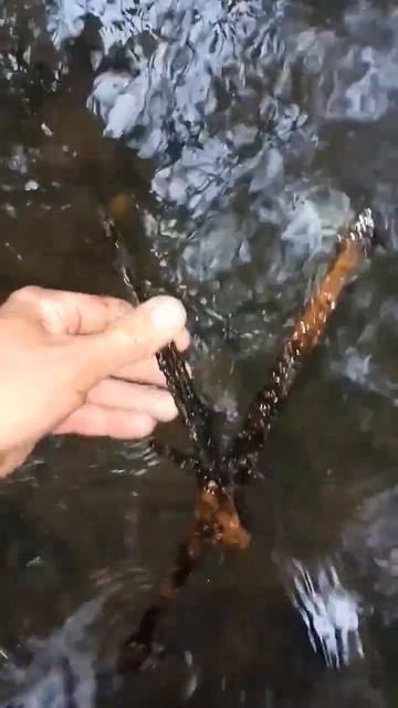 НАШЁЛ СТАРИННЫЕ ВЕСЫ В РЕКЕ