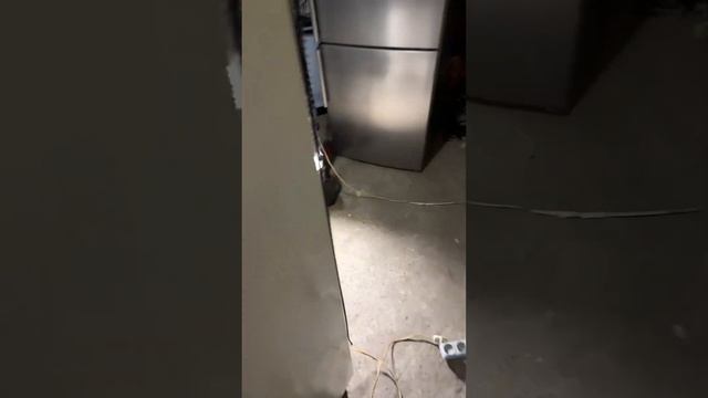 Не працює старий холодильник Мінськ - 3 причини / серві? смотреть онлайн