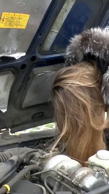 Девушка меняет лампочки ваз 2107 12 смотреть онлайн