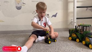 Мультик про кольца, лесовоз «скорая помощь» и другие машинки