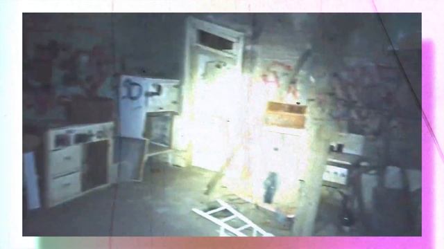 Паранормальные явления. Дом призраков. Deadstream (2022). Закос под Evil Dead. Почти удачный.