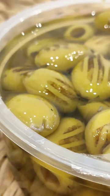 Yunus. Оливки гриль. Грильовані оливки. #оливки #зелені #м? смотреть онлайн