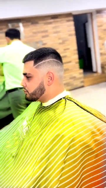 Хорошая стрижка — залог успеха. BRADOBREY - Барбершоп для М смотреть онлайн