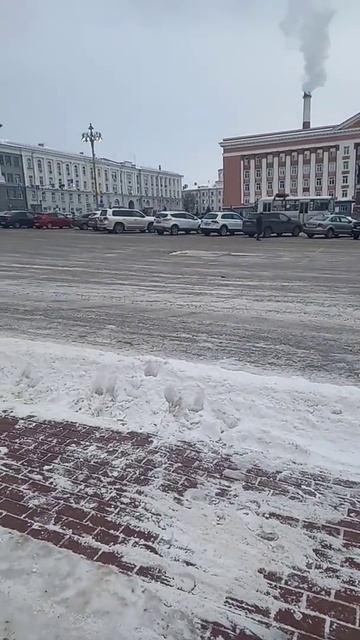 ‼️НА КРАСНОЙ ПЛОЩАДИ В КУРСКЕ НЕ СТАЛИ СТАВИТЬ ЁЛОЧК? смотреть онлайн