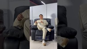 Кресло-реклайнер с массажем и подогревом 180 гр