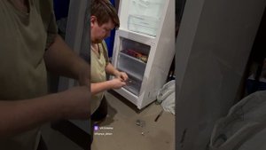 ФИГНЯ ДЕЛОВ! Как переставить дверь холодильника