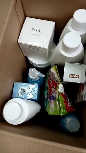 посмотрим на содержимое коробочек 🎁 смотреть онлайн