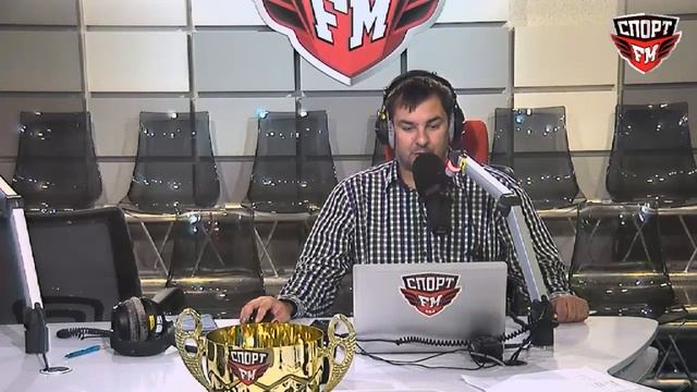 100% Футбола с Александром Бубновым. 15.08.2016. Тема - ситуация вокруг Курбана Бердыева смотреть онлайн