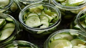 Салат из огурцов с чесноком на зиму