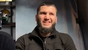 Артур Бетербиев новое интервью "Усик слишком сильный ?