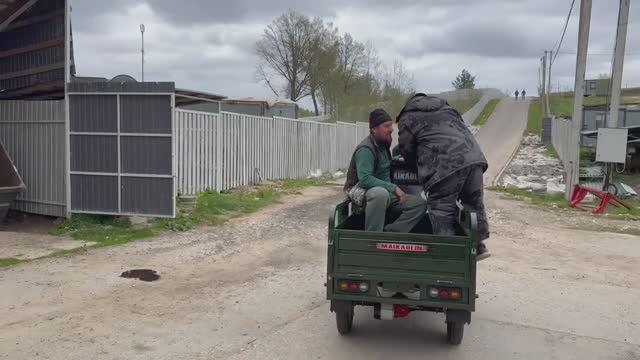 🙌КРАТКИЙ ОБЗОР НА ДАЧУ Новинка✅ ГРУЗОВОЙ TPЕXKОЛECHЫЙ ✔️Помощник 1500W 60v 40.Ah Нагрузка 1.5 тонн смотреть онлайн