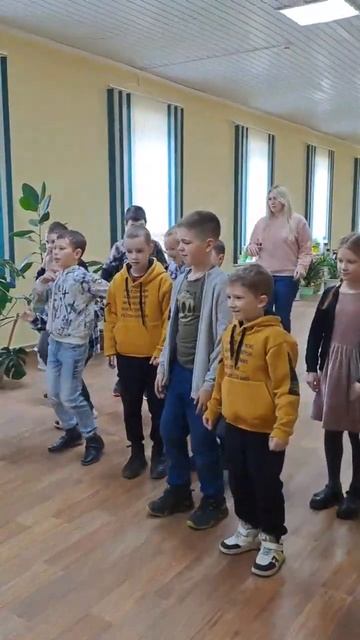 Если весел ты владошки хлопни так Лучший в мире праздн смотреть онлайн