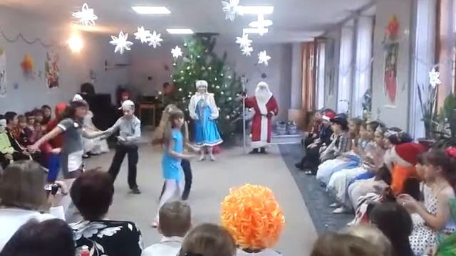Новый год в 4 классе)Танцуем хип хоп) смотреть онлайн