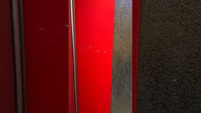 Париж . Отель с лифтом , но без холодильника и чайника. смотреть онлайн