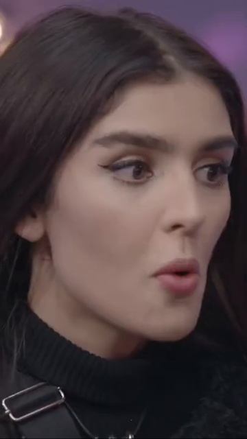 Когда ты обожаешь есть нутеллу 😋💜💜💜Дина Карина Кр смотреть онлайн