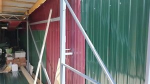 Самые простые гаражные ворота своими руками