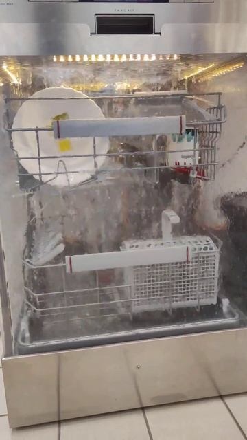 как это работает😏посудомойка. смотреть онлайн