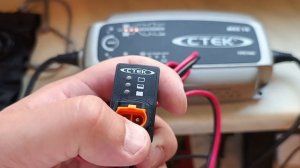 Автомобильное импульсное зарядное устройство CTEK -MXS10(1